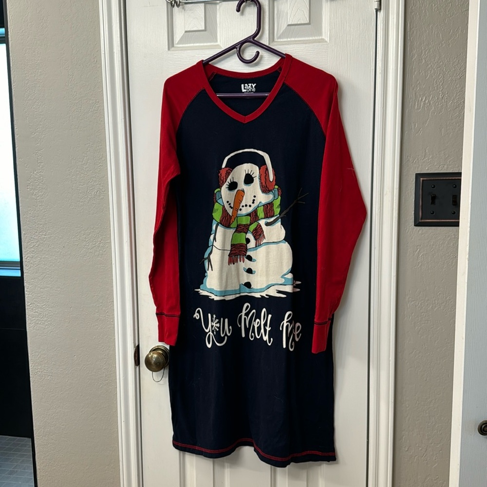 Christmas Lazy One Women’s Navy and Red Nightshirt S/M